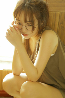 《苹果》